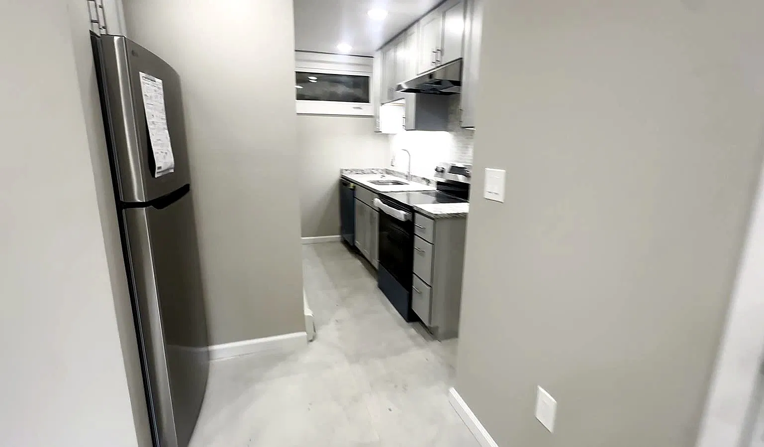 1 bed, 650 sqft, $1,750 — Photo 3
