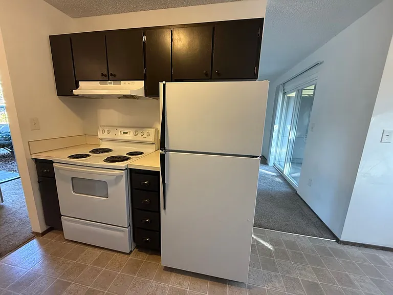 Studio Gardens Apartments — Photo 6