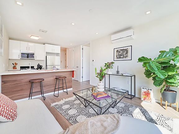 5th image of 521 W 134th St #6A