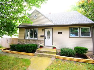 3601 N 98th St, Milwaukee, WI 53222