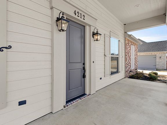 5th image of 4212 Savannah Hills Ln