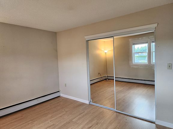 3rd image of 4 New Haven Dr APT 301