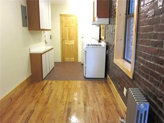 Rented by City Connections Realty | media 24