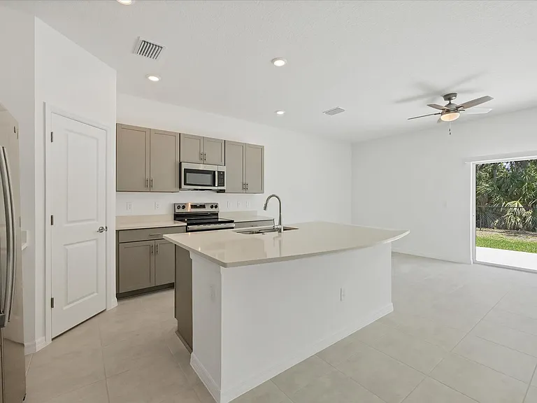 15024 Cuzcorro Ct — Photo 14