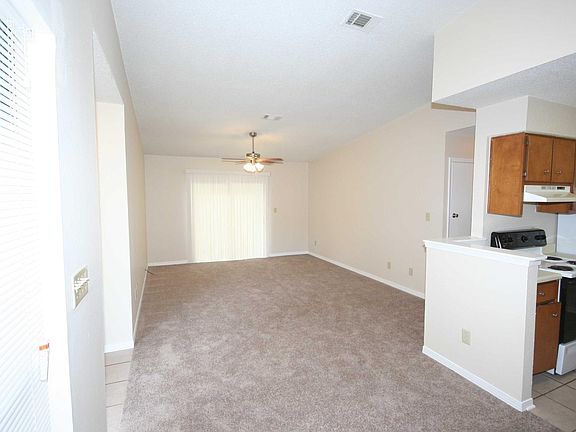 5th image of 8395 Country Walk Dr APT A
