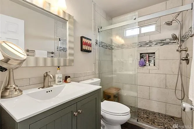 3312 Locust Ave W — Photo 7