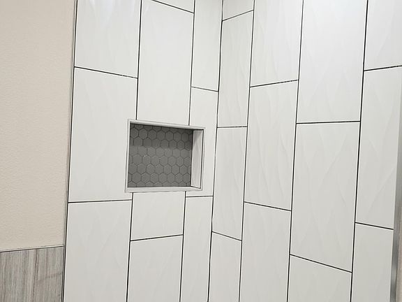 4th image of 2419 Kingsford Ct
