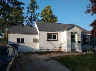 1313 Hine St, Bay City, MI 48708