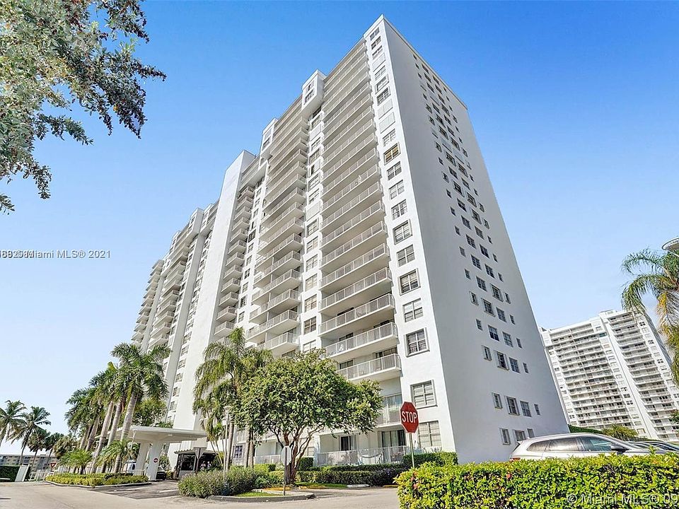 1st image of 2851 NE 183rd St APT 1006E