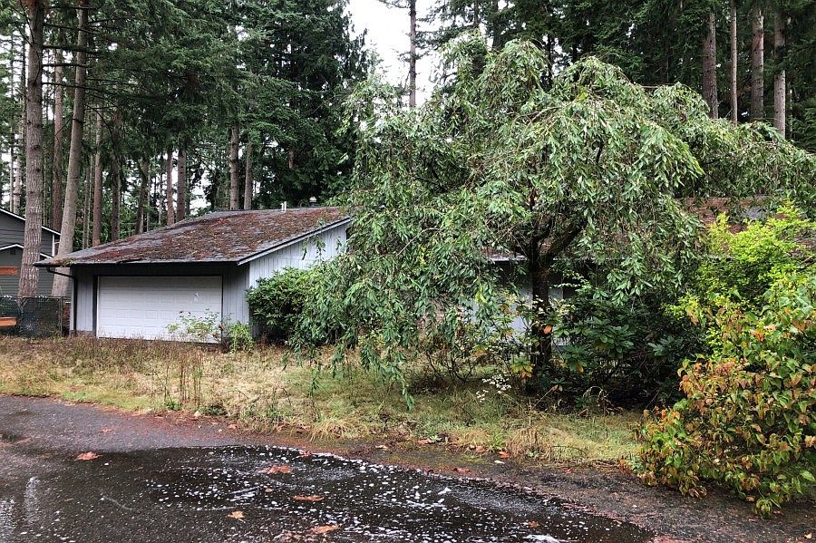 2nd image of 3383 Villa Ct SE