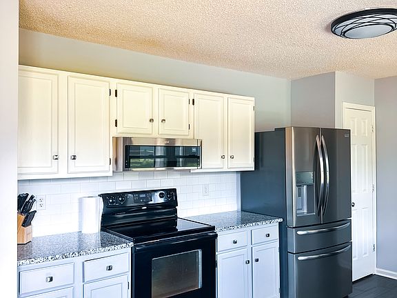 4th image of 5602 Indian Brook Dr