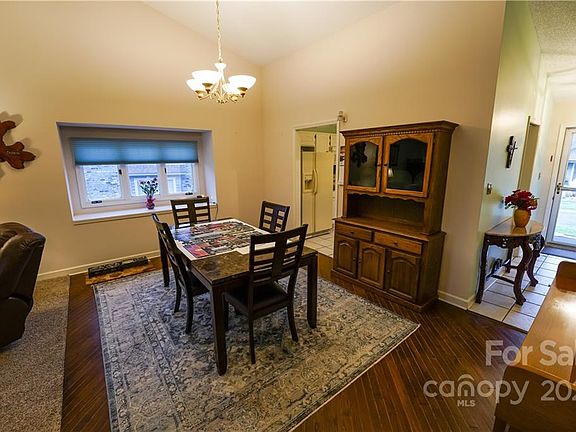 4th image of 1502 Wellington Hills Cir