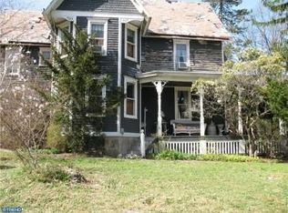 62 N Greenwood Ave, Hopewell, NJ 08525