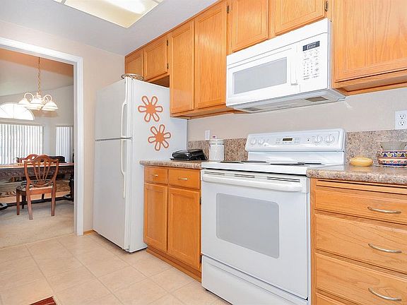 5th image of 2796 Woodmont Dr