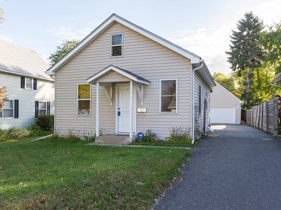 1128 Western Ave N, Saint Paul, MN, 55117