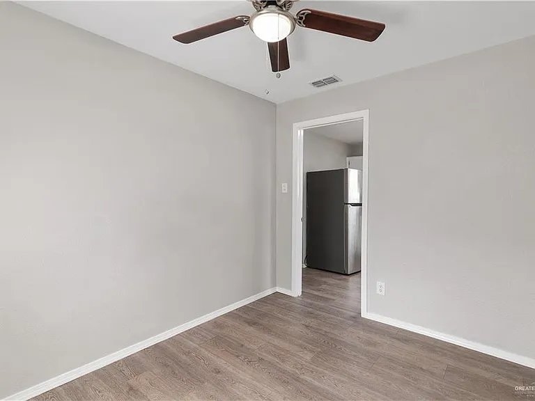 2517 W Hackberry Ave — Photo 12