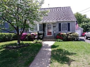 483 Hilltop Ave, Keyport, NJ 07735