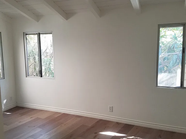 3325 Primera Ave #3 — Photo 7