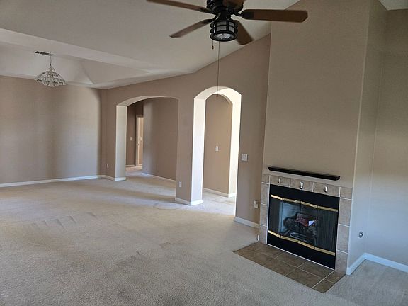 5th image of 561 Bluejay Ave