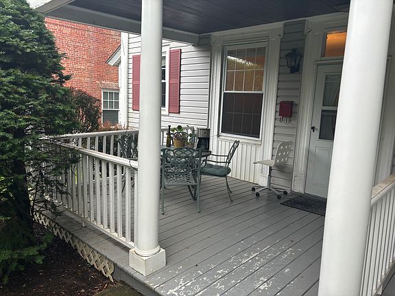 3rd image of 42 North St