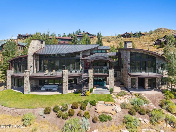 8635 N Sunset Cir