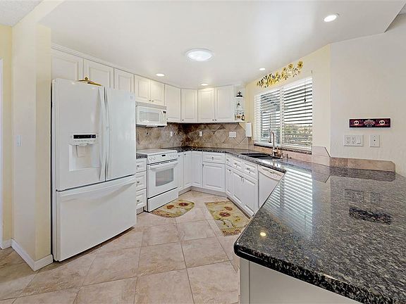 2nd image of 2224 Carmel Ct