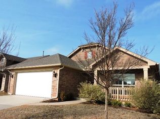 909 Clingmans Dome Rd, Norman, OK 73069