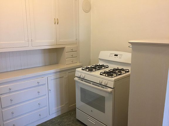 5th image of 3336 Laguna St APT 102