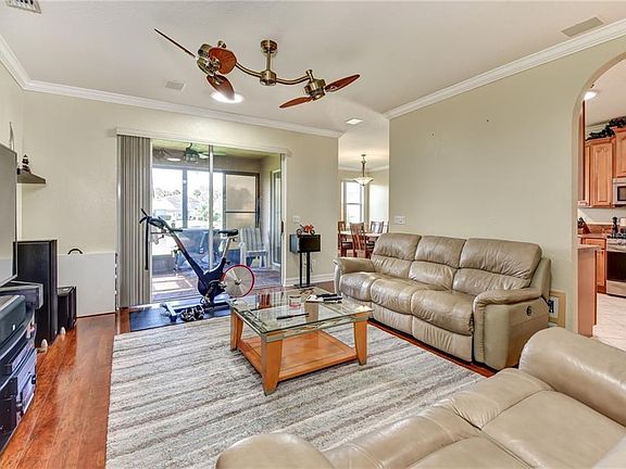 4th image of 3808 Calliope Ave