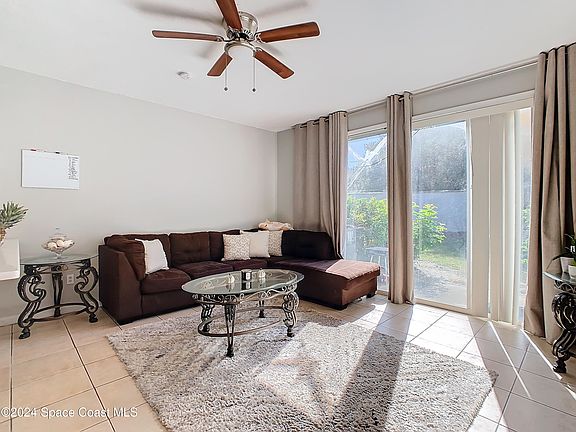 4th image of 4408 Sun Village Blvd