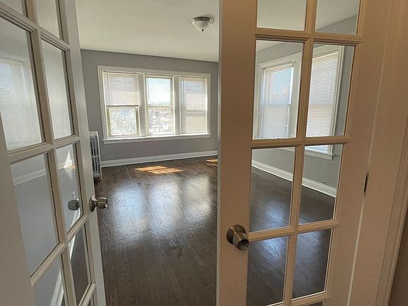 2nd image of 1332 W 82nd St #13423