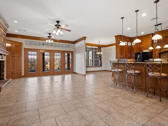 4th image of 3102 Stone Creek Dr