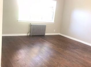 39 Spruce St APT 4, Great Neck, NY 11021