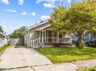 908 W 14th St, Muncie, IN 47302