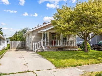 908 W 14th St, Muncie, IN, 47302