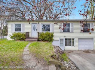 6283 Marsh Rd, Haslett, MI 48840