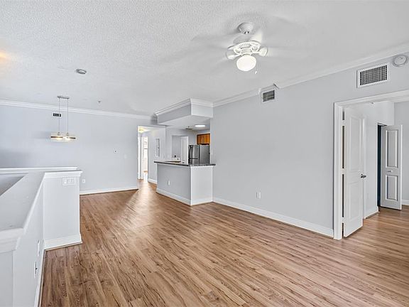 5th image of 5880 W Sample Rd #307