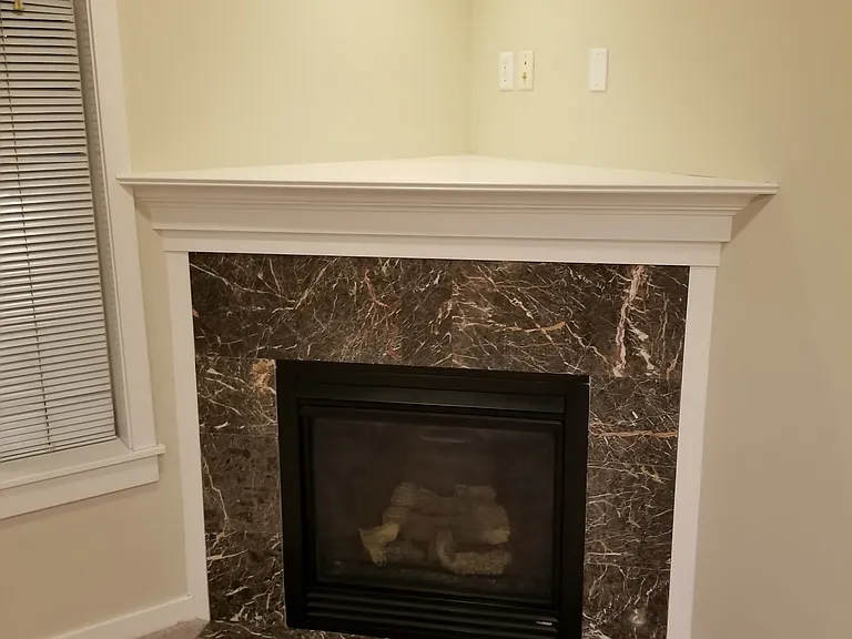 1813 S Bush Pl #F — Photo 7