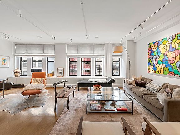 2nd image of 131 W 28th St Unit 5AD