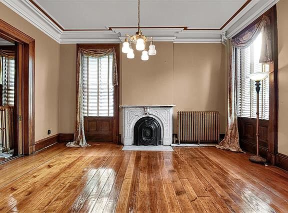 5th image of 1842 S 8th St