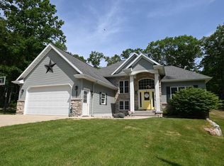 6052 W Emery Rd, Houghton lake, MI 48629