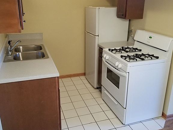 5th image of 3725 Cedar Ave S #6639765