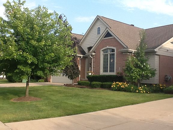 3rd image of 47327 Hunters Park Dr #25