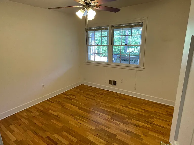 114 S Cardinal Dr — Photo 15