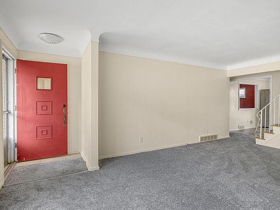 4th image of 2514 Manchester Blvd