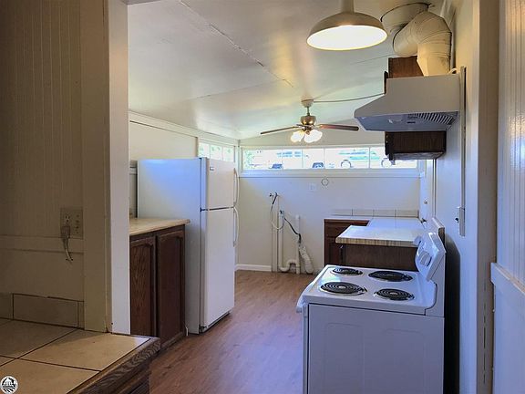 5th image of 98 Barretta St