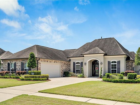 3rd image of 210 Lac Calcasieu Dr
