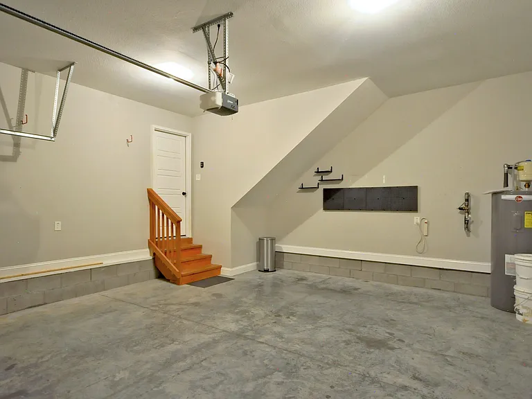 924 Burley Barn Rd — Photo 46