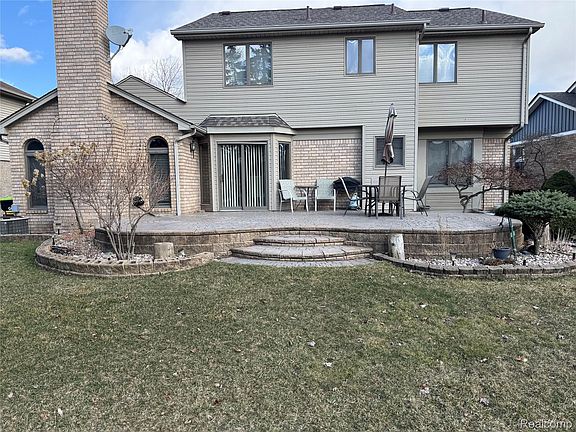 5th image of 48583 Tilch Rd