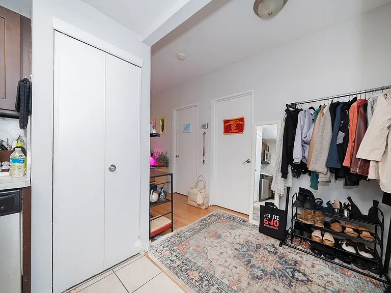 333 W 43rd St #1C — Photo 11